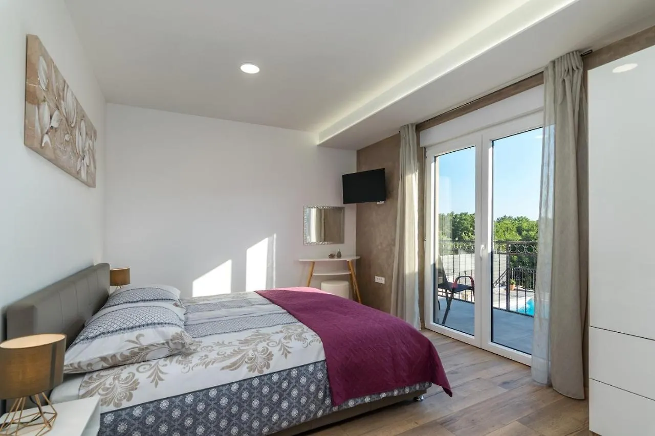 Villa Gloria Marcana Croatia